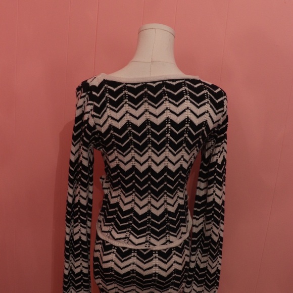 Chevron Patterned Black and White Dress - Picture 3 of 5